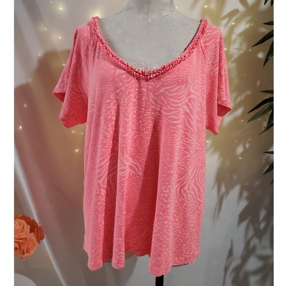 Fresh Produce Ruffle Animal Print Top 2X Bright Neon Pink Short Sleeve Leopard - Picture 1 of 10